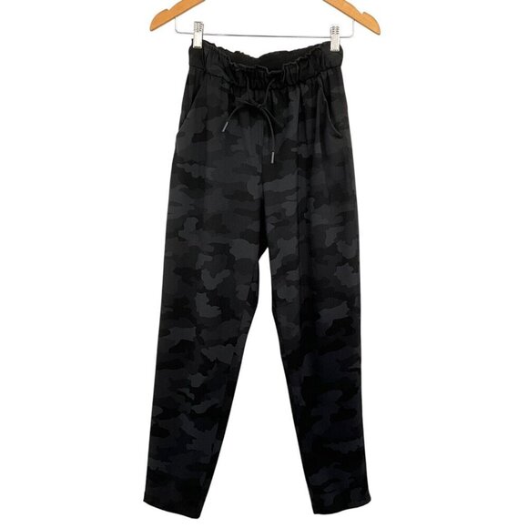 Lululemon Keep Moving Pant 7/8 High Rise Incognito Camo Multi Grey Size 4 Casual - Picture 1 of 8